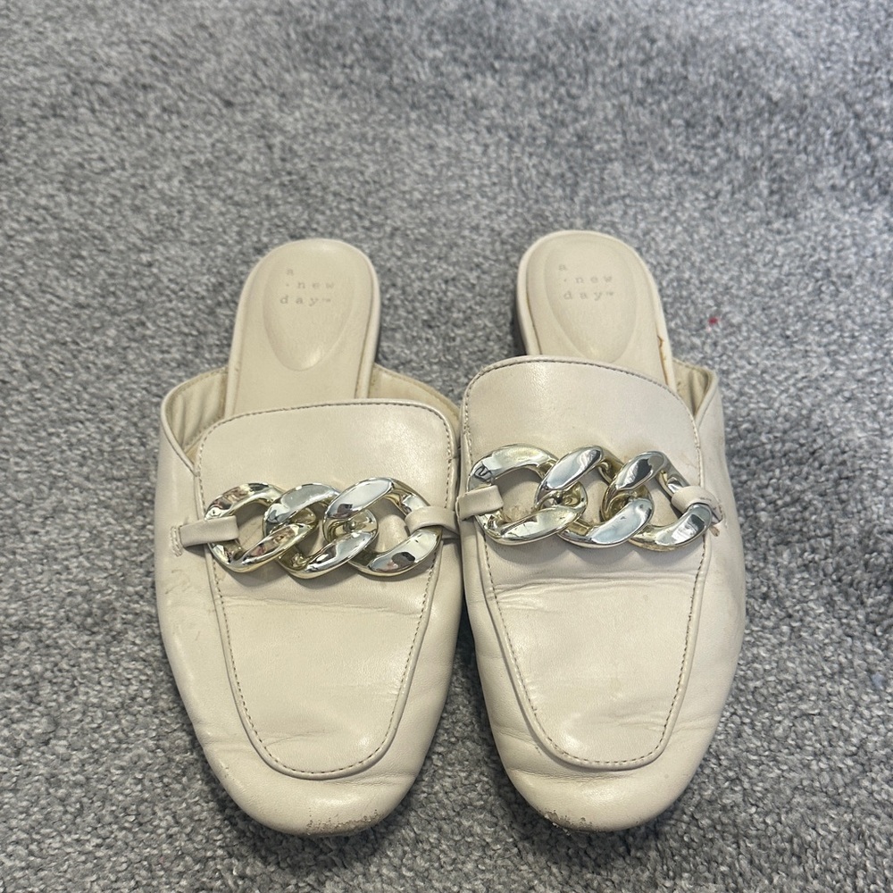 A New Day Women's Cream Chain-Trim Slip-On Loafers